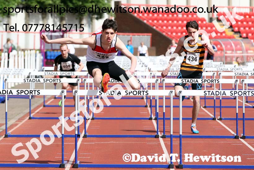 Mens under-17s, North East Track and Field Champs., Gateshead. Photo: David T. Hewitson/Sports for All Pics